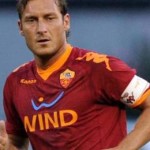 L’AQUILA CALCIO: UNA MAGLIA DA TOTTI, OFFERTE FINO AL 5 GENNAIO